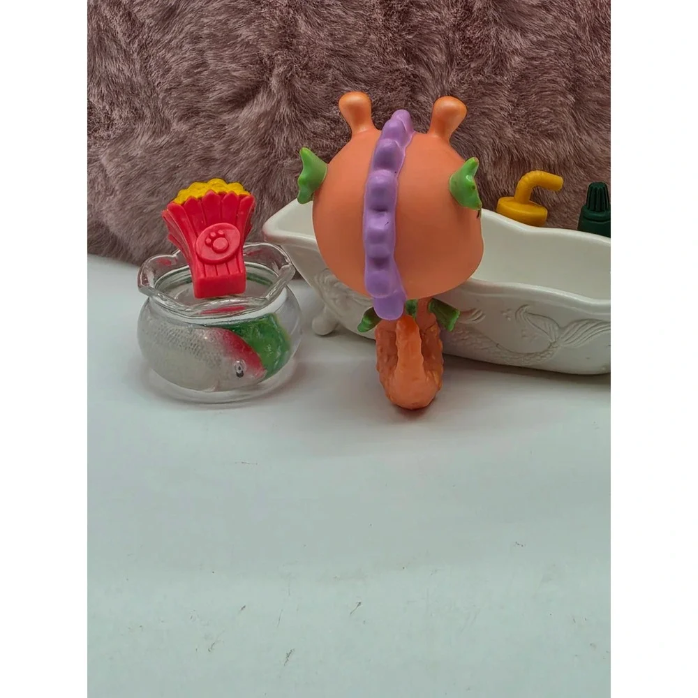Littlest Pet Shop Seahorse #802 relaxing bathtub dollhouse Figure Accessory lot